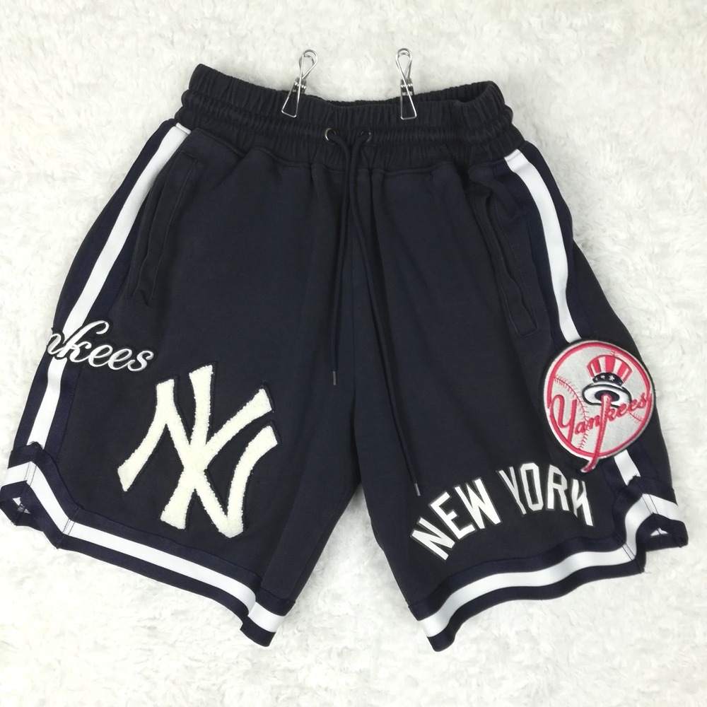 New York Yankees Pro Standard Womens Athletic Shorts Chenille Team Patches S